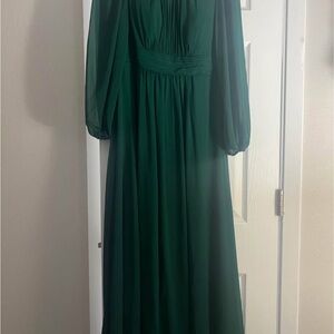 Elegant Green Evening Gown